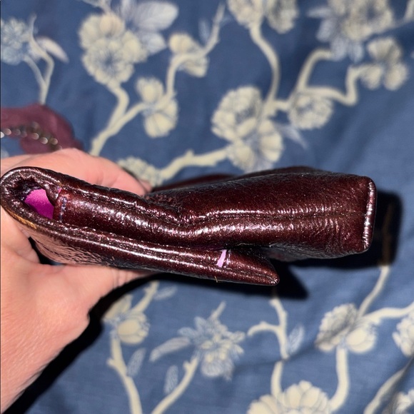 Excellent Condition Henri Bendel Purple Pleated Sparkle Patent Clutch Bag - Picture 7 of 10